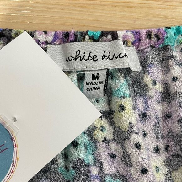 White Birch Floral Ruffle Sleeve Romper Medium - Picture 5 of 7